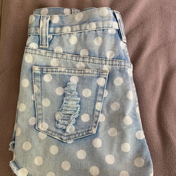 Mink pink shorts with distressing and polka dots - Picture 2 of 6